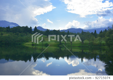 [新潟縣]夏季松嶺高原妙高山 92715074