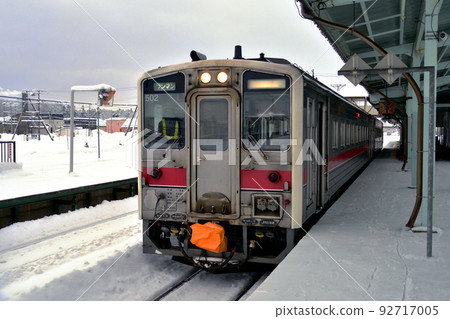 Scenery of the Soya Main Line from Asahikawa Station to Wakkanai Station in Hokkaido in December 2021 Scenery of the Soya Main Line from Asahikawa Station to Wakkanai Station in Hokkaido in December 2021 92717005