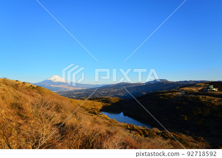 從伊豆的天際線看富士山 92718592