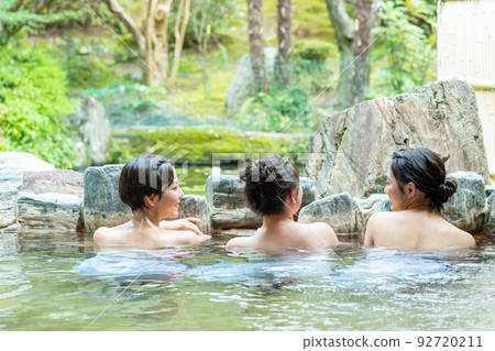 溫泉、露天浴池、少女之旅 92720211