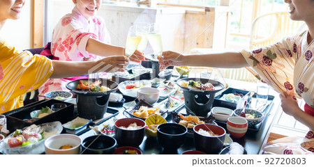 Hot spring trip, yukata, girls' trip 92720803