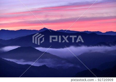 野坂川村的雲海 92720909