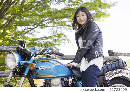 Bike girls image young women 92723409