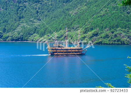 Pirate ship "Victory" on Lake Ashi in summer 92723433