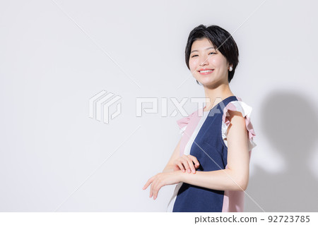 女性美的形象 92723785