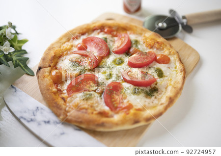 Homemade Margherita Pizza 92724957