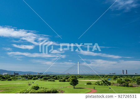 Yodogawa river park Torikaiage area scenery in summer 92726531