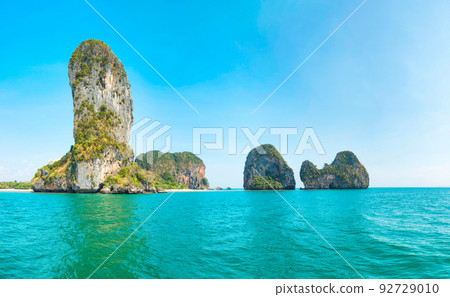 Panorama view of beautiful sea landscape Panorama view of beautiful sea landscape 92729010