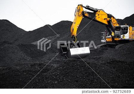 coal mining pile vehicle port 92732689