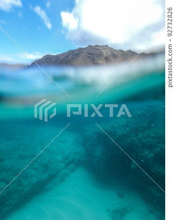 snokeling in kulailai bay oahu hawaii west coast snokeling in kulailai bay oahu hawaii west coast 92732826