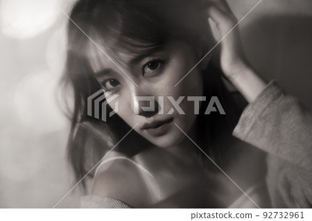 單色男像女像 92732961