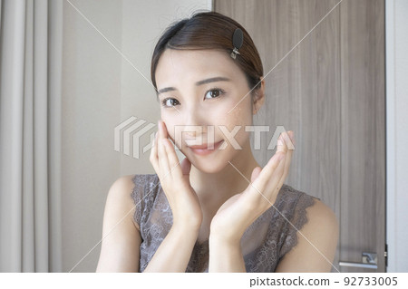 Skin care, beautiful skin, women's cleansing 92733005