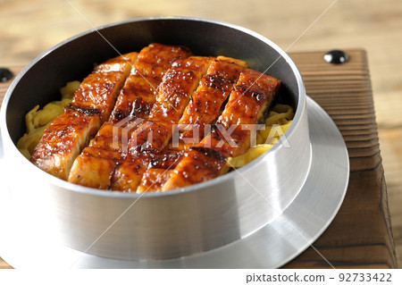 烤鰻魚釜飯 烤鰻魚釜飯 92733422