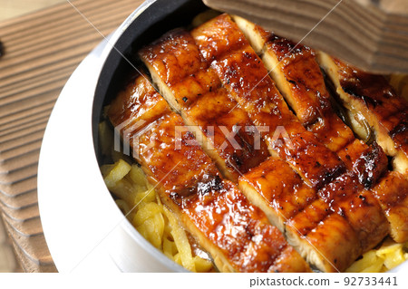 烤鰻魚釜飯 烤鰻魚釜飯 92733441