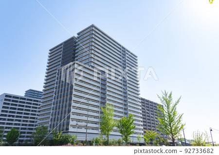 High rise apartment 92733682