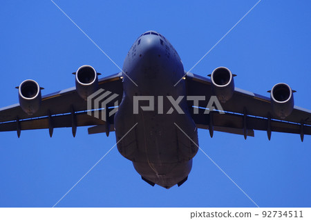 C-17 Globemaster III taking off 92734511
