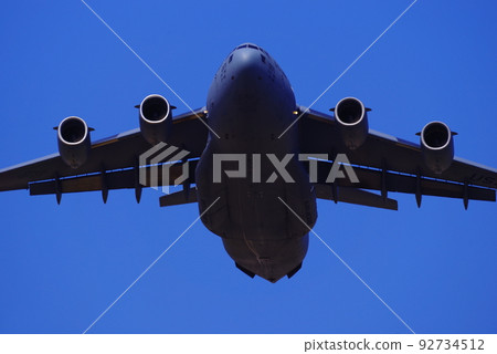 C-17 Globemaster III taking off C-17 Globemaster III taking off 92734512