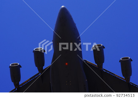 C-17 環球霸王 III 起飛 C-17 環球霸王 III 起飛 92734513