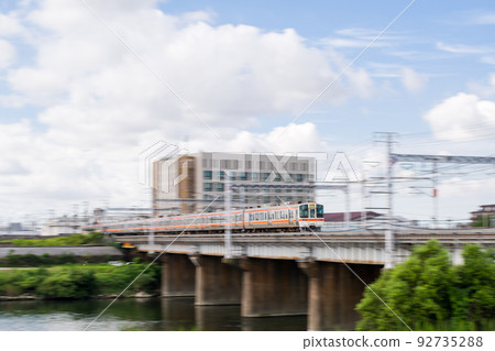 [Tokaido Main Line] Rapid train crossing the Shonai River 92735288