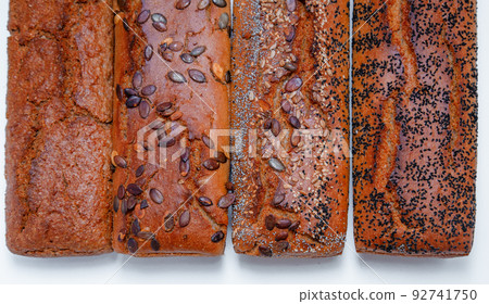 Dietary whole grain bread. Fresh bread is cooled. 92741750