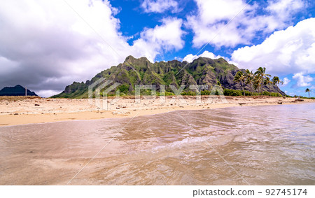 kualoa ridge scenic mountain and beach views kualoa ridge scenic mountain and beach views 92745174