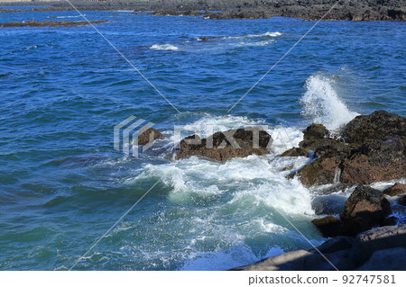 濟州島美麗的大海和天空 92747581