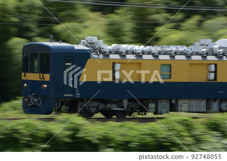 JR West Japan DEC741 diesel train running between Azuchi and Notogawa on the Tokaido Main Line 92748055