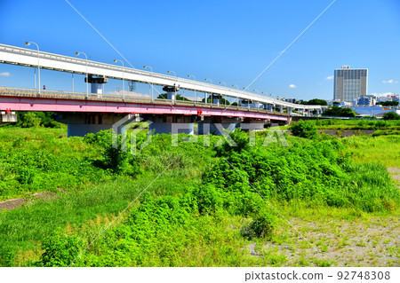 立橋 / 從多摩川附近看立川站（東京都立川市）[2022年7月] 92748308