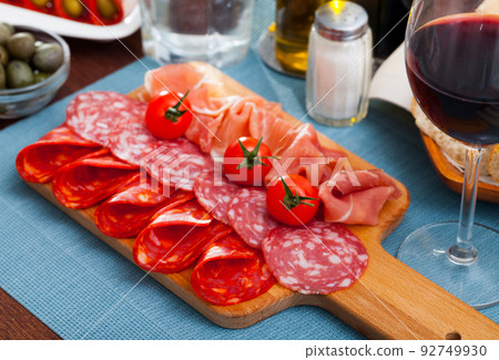 Slices of Spanish dry-cured gammon and sausages Slices of Spanish dry-cured gammon and sausages 92749930