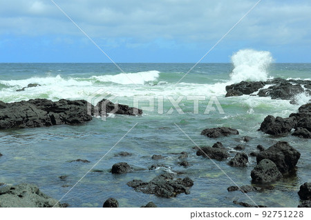 濟州島美麗海的奇妙海浪 濟州島美麗海的奇妙海浪 92751228