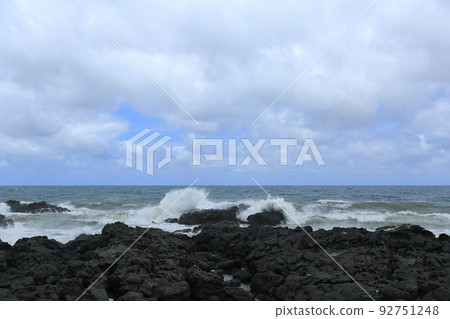 濟州島美麗海的奇妙海浪 濟州島美麗海的奇妙海浪 92751248