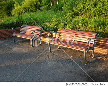 Bench 92751627