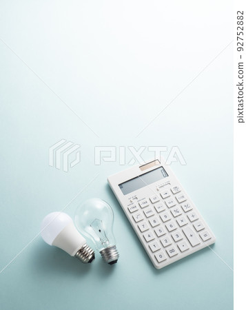 白熾燈泡和LED燈泡和計算器 92752882