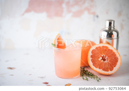 pink  grapefruit cocktail with copyspace 92753064