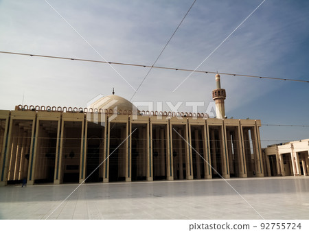 Exterior view to Kuwait Grand Mosque Kuwait-city, Kuwait Exterior view to Kuwait Grand Mosque Kuwait-city, Kuwait 92755724