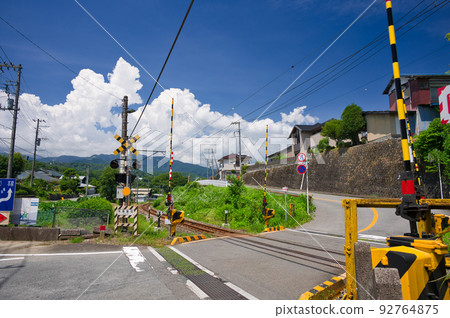陸路口岸的懷舊風景 鐵路道口的風景 92764875