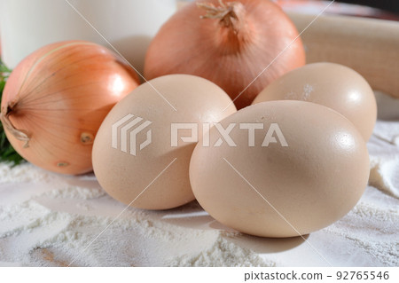 eggs on the agony with onions and milk 92765546