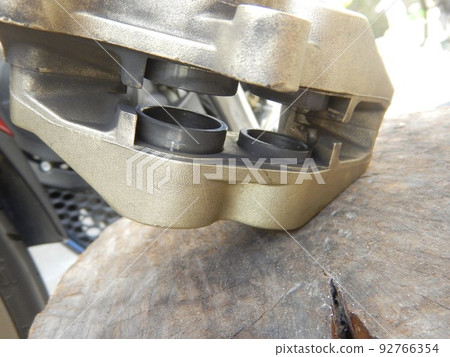 brake caliper cleaning brake caliper cleaning 92766354