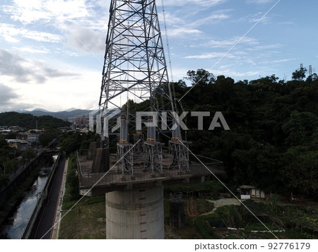 高壓電塔 高壓電塔 92776179