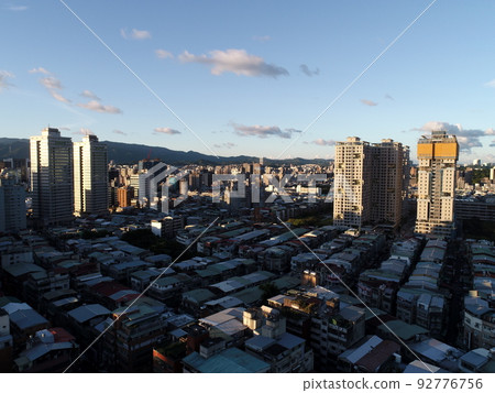 都市更新 92776756