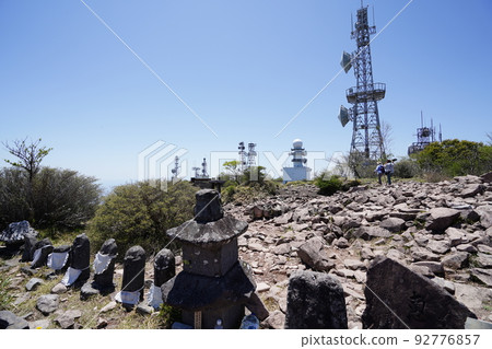 Mt. Akagi, Gunma Prefecture, view of the antenna group from near the summit of Mt. Jizo, May 29, 2022 92776857