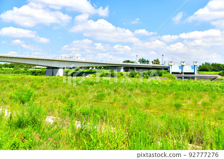 稻城大橋/多摩川下游/稻城市一側（東京府中市）[2022年7月] 92777276