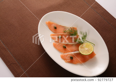 煙熏三文魚 92779727