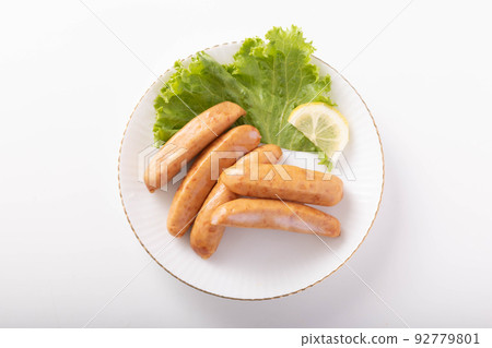 Viennese sausage (coarsely ground sausage) before cooking 92779801