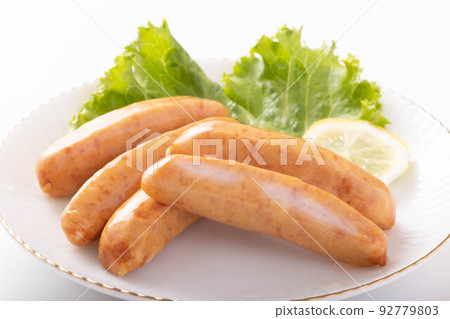 烹調前的維也納香腸(粗磨香腸) 烹調前的維也納香腸(粗磨香腸) 92779803