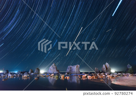 [和歌山縣] Hashigui Rock Starry Sky 92780274