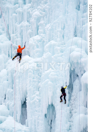攀冰 92784102