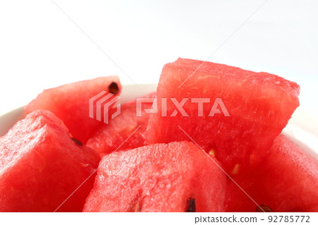 去皮切西瓜塊切 去皮切西瓜塊切 92785772