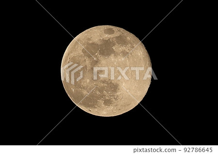 April 8, 2022 Super Moon (full moon) April 8, 2022 Super Moon (full moon) 92786645