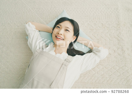 女生 女孩 女性 92788268